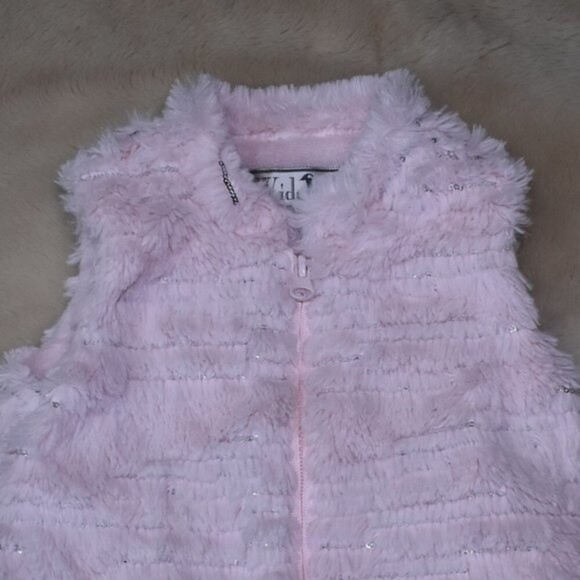 Little Girls Faux Fur Pink Sparkly Vest Size 2 T - Picture 2 of 10
